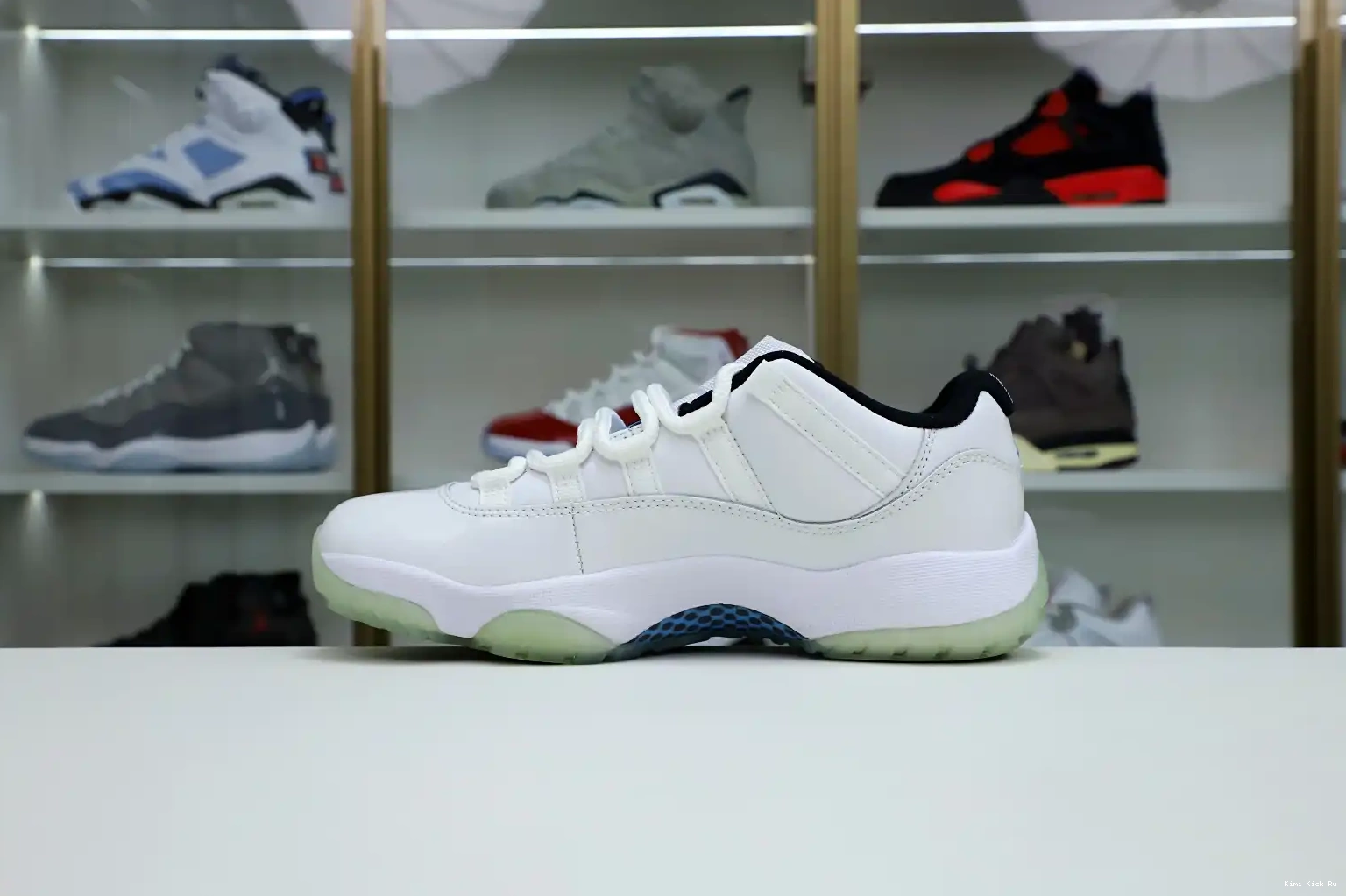 AIR LEGEND Kimikick JORDAN BLUE LOW 11 RETRO 0811